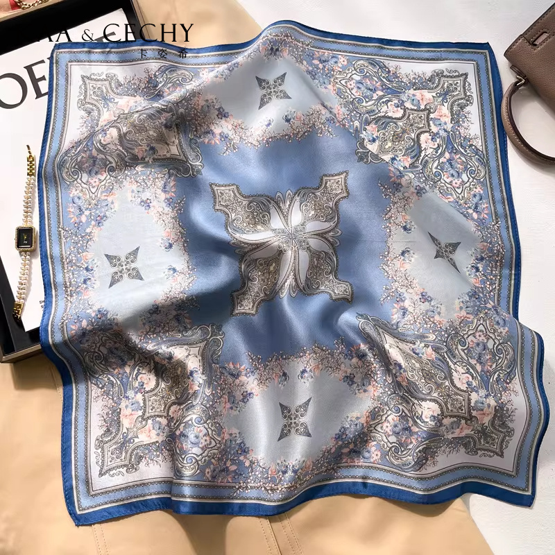 Barokke bloemen 100% moerbeizi - Scarf Silk Square recensie en prijs